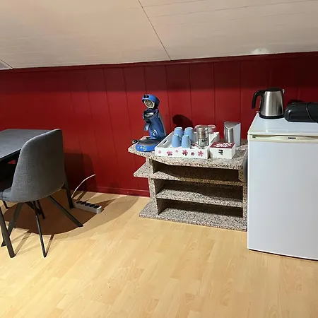 Lauralys ゲストハウス モンス