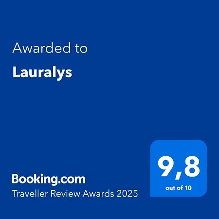 Lauralys Guest house *