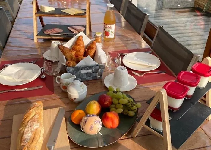 Lauralys בית הארחה